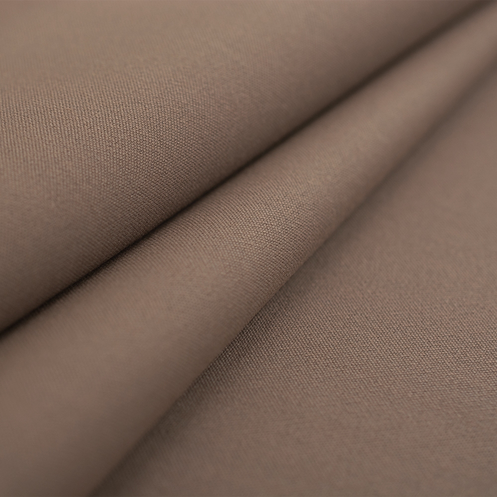 Wysokiej klasy tkanina ubraniowa Jaguar wykonana z najlepszej jakości włókien.