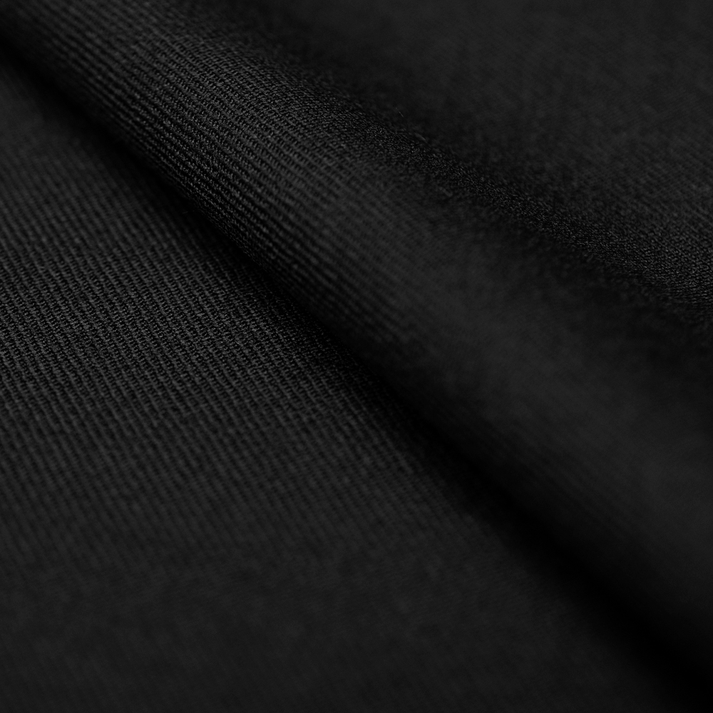 Wool Prada to materiał o jednolitej strukturze i klasycznym wykończeniu.