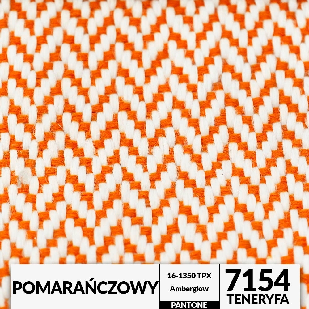 Ogrodowa tkanina TENERYFA w modnym wzorze jodełki, rewelacyjnie ozdobi niejeden taras, ogród czy balkon.