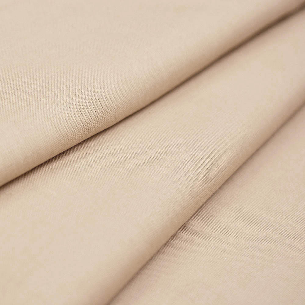 Tkanina bawełniana o splocie płóciennym, wyprodukowana w Polsce.