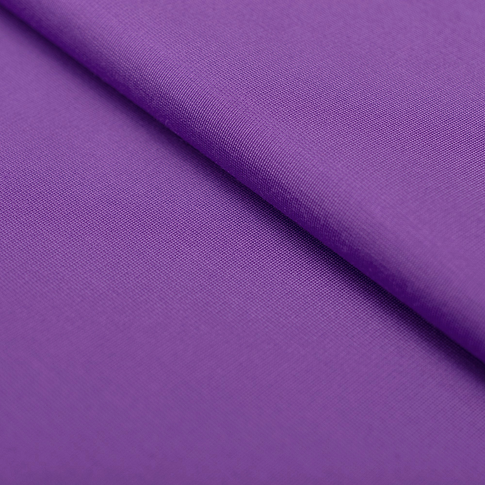 Modal Como to miękka, niezwykle przyjemna w dotyku dzianina o jednolitym kolorze.