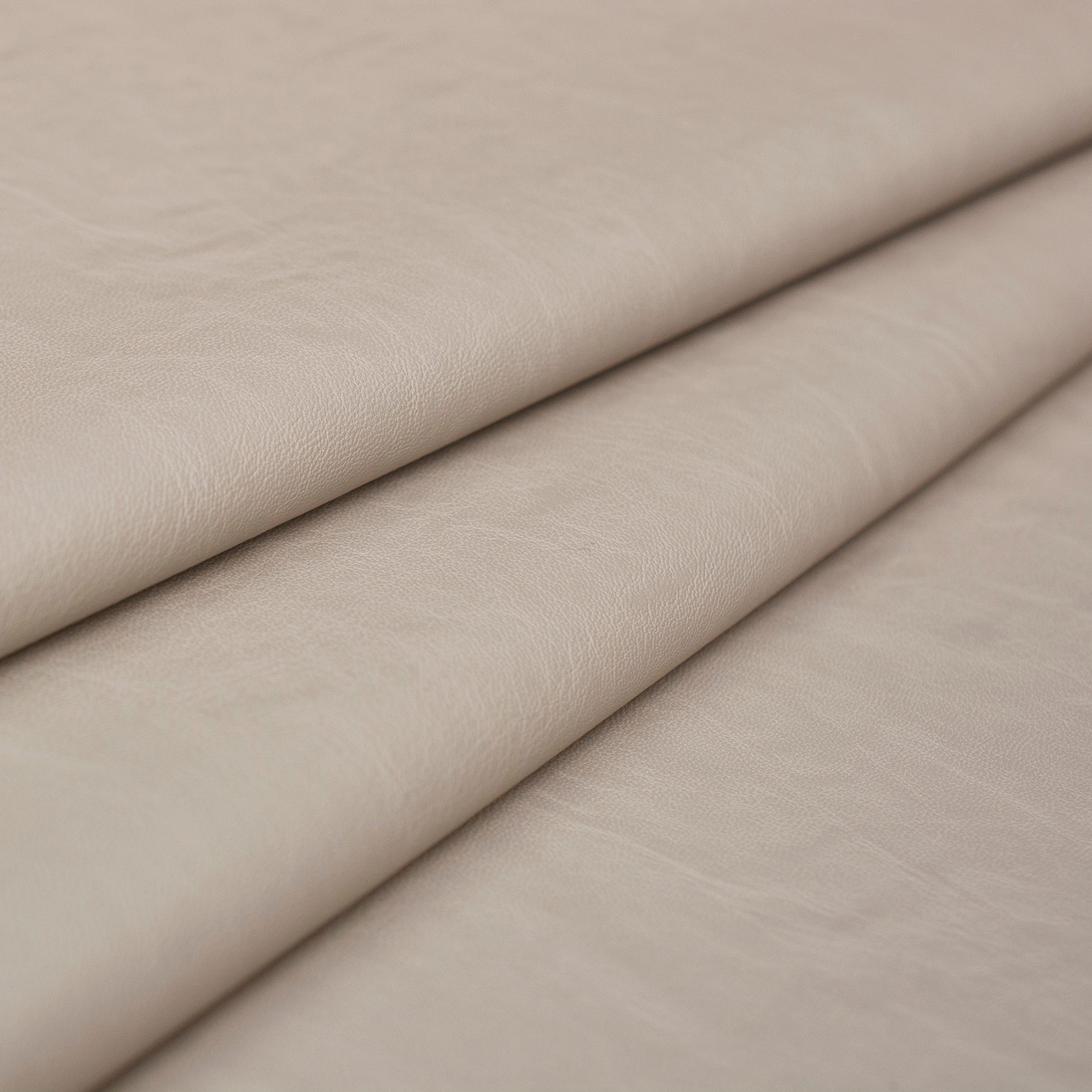 Tkanina APPLE to wysokiej jakości tkanina ekologiczna skóropodobna o wszechstronnym zastosowaniu.