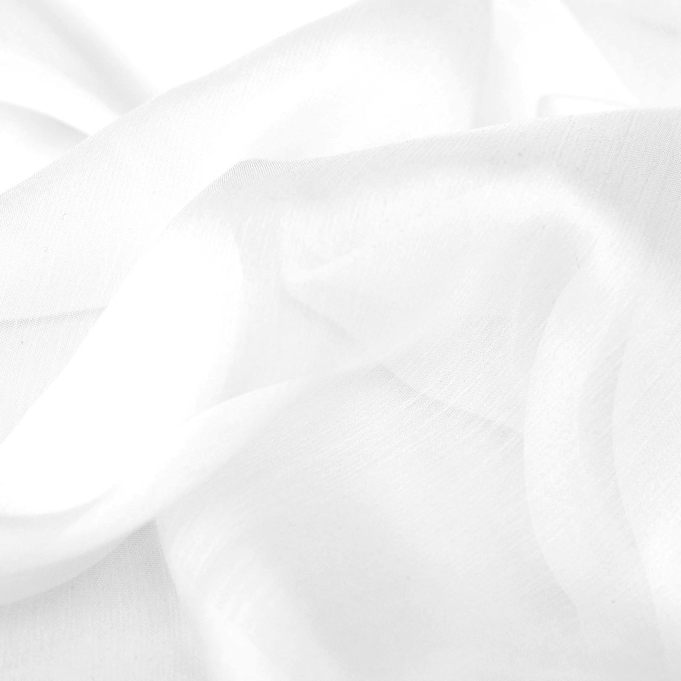 Szyfon Perła to doskonałej jakości tkanina, idealnie nadaje się na eleganckie i szykowną odzież.