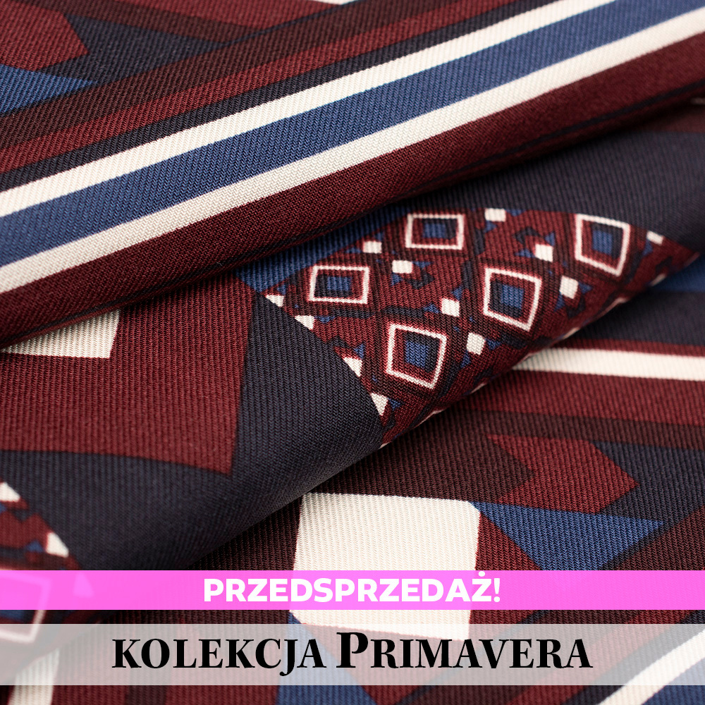 Tkanina wiskozowa o modnym, wzorzystym wykończeniu wyróżnia się diagonalnym splotem oraz wyższą gramaturą, dzięki czemu jest bardziej odporna na gniecenie.