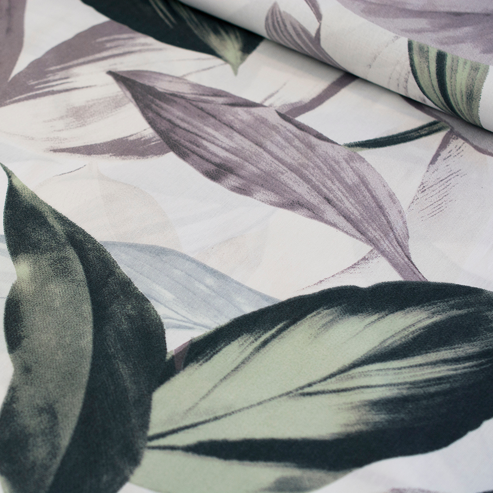 Tkanina bawełniana o splocie płóciennym, wyprodukowana w Polsce.