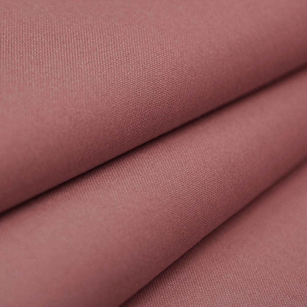 Wysokiej klasy tkanina ubraniowa Jaguar wykonana z najlepszej jakości włókien.