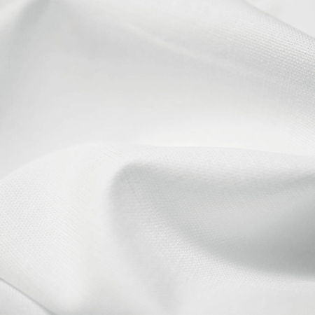 Tkanina lniana o jednolitym zabarwieniu, idealna na wiosenną letnią odzież.