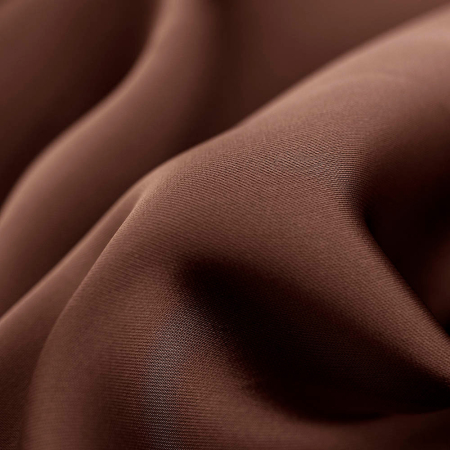 Satyna Madagaskar SOFT&nbsp;– cieńsza wersja satyny Madagaskar, bardzo szykownej i eleganckiej tkaniny.