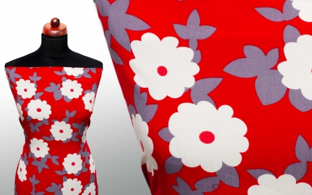 TKANINA WISKOZOWA FLOWERS RED