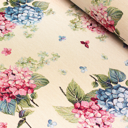 Tkanina gobelinowa to dekoracyjny materiał o gęstym splocie, który wyróżnia się eleganckimi, często artystycznymi wzorami.