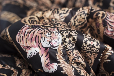 TKANINA PIKOWANA TIGER BLACK