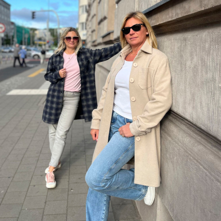 Tkanina Mizuri Wool to wysokiej jakości materiał idealny na jesienne i zimowe okrycia wierzchnie.