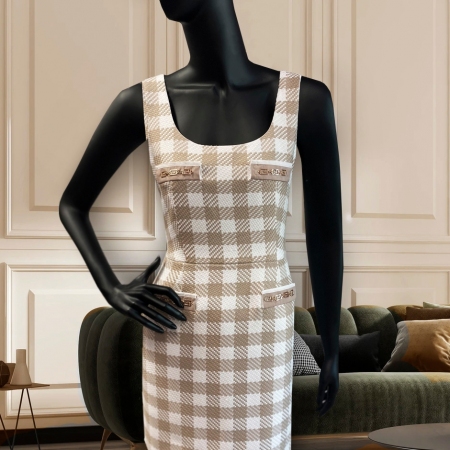 Elegancka tkanina Bellagio w modnym wzorze kratki.