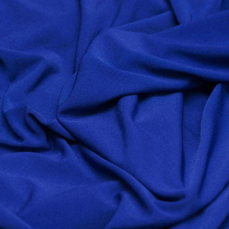 Dzianina elastyczna typu ITY – Super Jersey, wykonana z wysokiej jakości włókien syntetycznych.