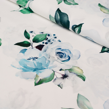 Tkanina dekoracyjna z pięknym wzorem w motywie kwiatowym.