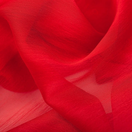 Szyfon Perła to doskonałej jakości tkanina, idealnie nadaje się na eleganckie i szykowną odzież.