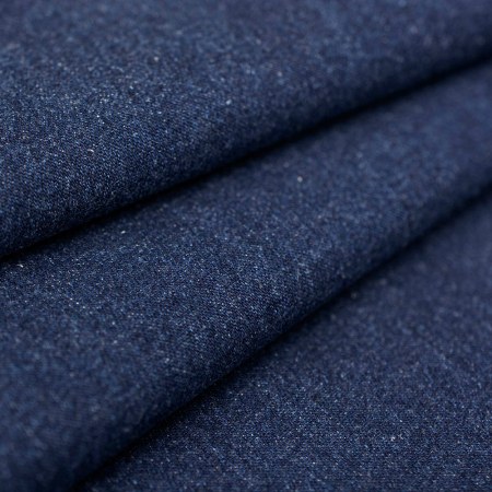 Jeans Davis, bardzo modna w tym sezonie tkanina wykonana z naturalnych włókien bawełny.