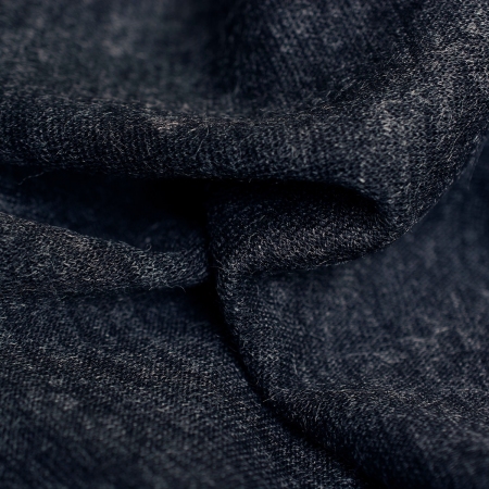 Angorka Premium, świetniej jakości dzianina o drobnym splocie swetrowym oraz melangowym wzorze.