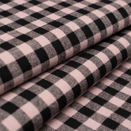 Bawełniana tkanina flanelowa o ponadczasowym i modnym wzorze kraty typu Buffalo.