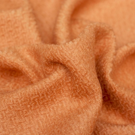 Wełniana tkanina płaszczowa Bukle, doskonale nadaje się na odzież wierzchnią.