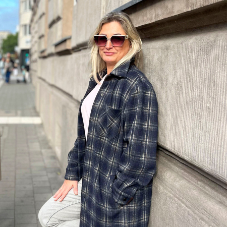 Dzianina o wzorze kratki to stylowa propozycja na sezon jesienny.