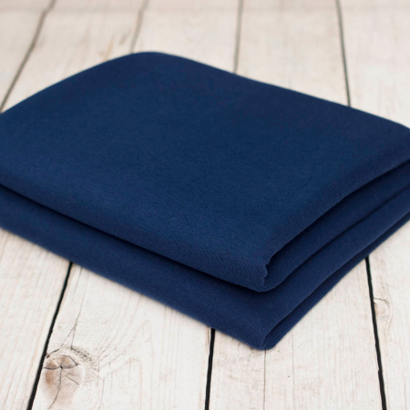 Dzianina dresowa – Baja, to miękka i bardzo przyjemna w dotyku dzianina o wysokiej gramaturze.