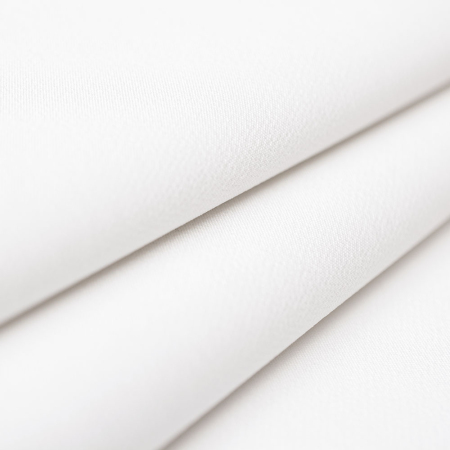 Żorżeta Delux - bardzo elegancka, wysokogatunkowa tkanina w jednolitym kolorze stworzona z myślą o kreacjach ślubnych i komunijnych.