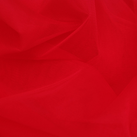 Tiul Crizia Extra, delikatna tkanina włoskiego producenta o jednolitym zabarwieniu i szerokości 2,80 mb.