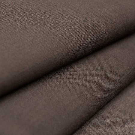 Tencel Capri to ekskluzywna tkanina, która łączy w sobie piękno i praktyczność na najwyższym poziomie.