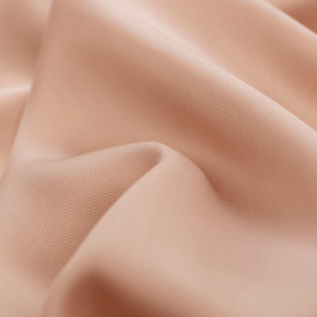 Tencel Satin to wyjątkowo elegancka tkanina o subtelnym, naturalnym połysku, wykonana w 100% z włókien tencel.