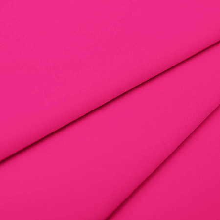 Tkanina Cristal to doskonale nam znana odmiana Marchiano Original o uszlachetnionym składzie i splocie, pochodząca z produkcji indonezyjskiej.