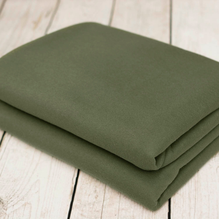 Dzianina dresowa – Baja, to miękka i bardzo przyjemna w dotyku dzianina o wysokiej gramaturze.