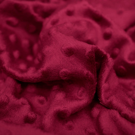 Minky Welur Kropki to bardzo popularna dzianina szczególnie wśród wyrobów dla dzieci.