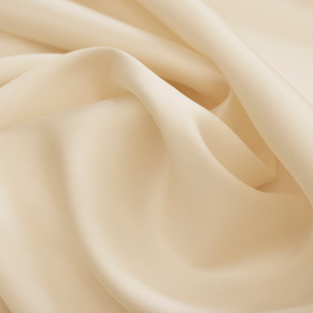Tencel Satin to wyjątkowo elegancka tkanina o subtelnym, naturalnym połysku, wykonana w 100% z włókien tencel.