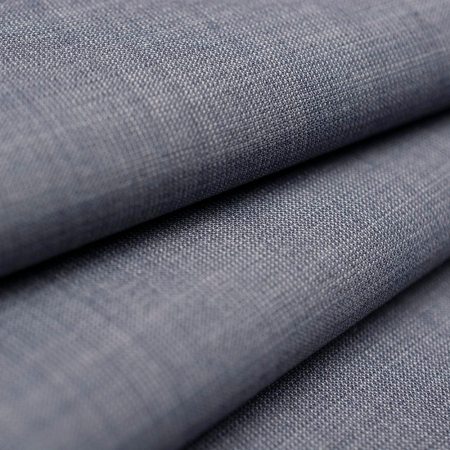 Elegancka tkanina o bardzo wysokiej jakości, która łączy miękkość, przewiewność i subtelny komfort.