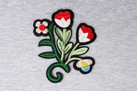 APLIKACJA FLOWERS RED BLACK/WHITE
